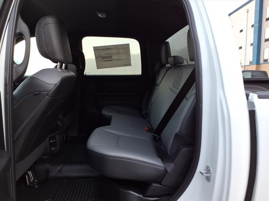 2027 RAM Ram 2500 RAM 2500 TRADESMAN CREW CAB 4X4 6'4' BOX