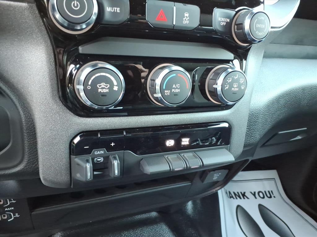 2027 RAM Ram 2500 RAM 2500 TRADESMAN CREW CAB 4X4 6'4' BOX