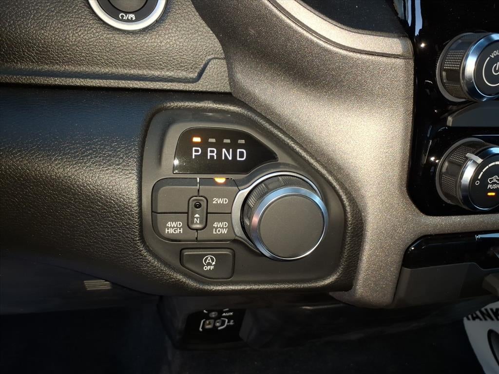 2026 RAM Ram 1500 RAM 1500 TRADESMAN CREW CAB 4X4 5'7' BOX