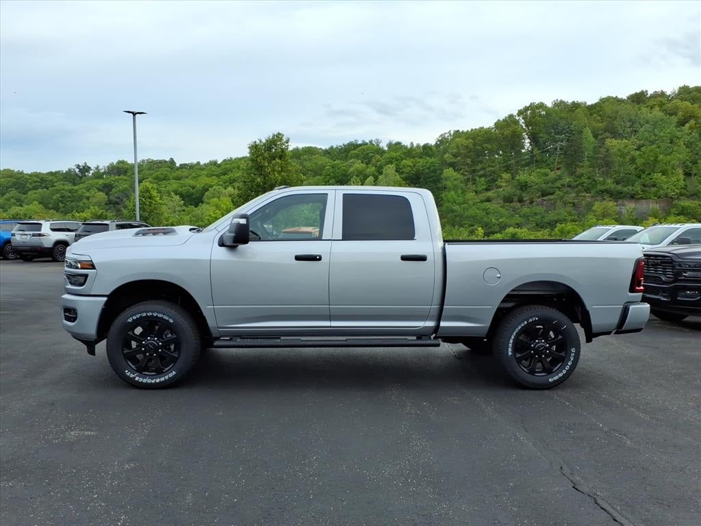 2026 RAM Ram 2500 RAM 2500 BLACK EXPRESS CREW CAB 4X4 6'4' BOX