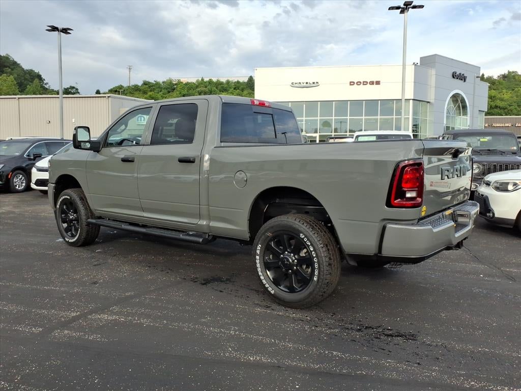 2026 RAM Ram 2500 RAM 2500 BLACK EXPRESS CREW CAB 4X4 6'4' BOX
