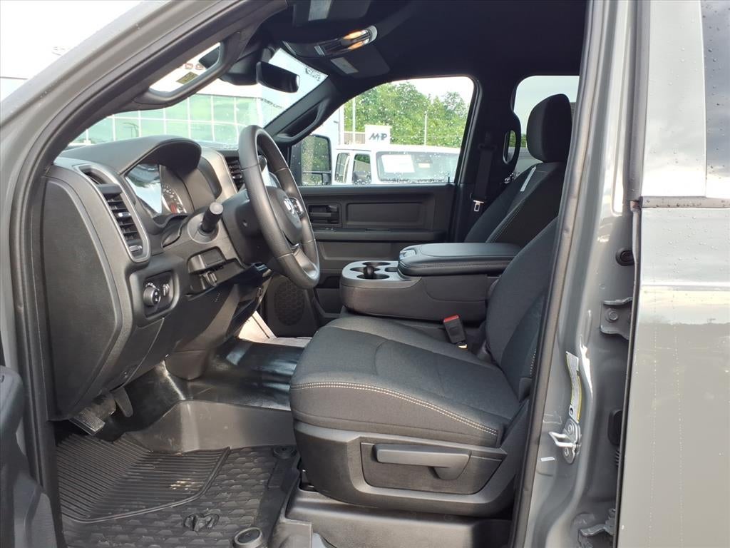 2026 RAM Ram 2500 RAM 2500 BLACK EXPRESS CREW CAB 4X4 6'4' BOX