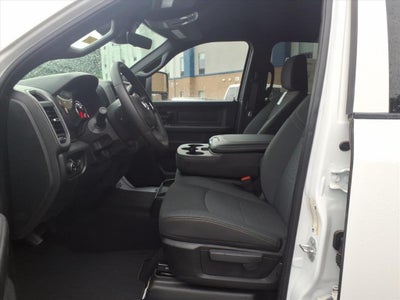 2026 RAM Ram 2500 RAM 2500 BLACK EXPRESS CREW CAB 4X4 6'4' BOX