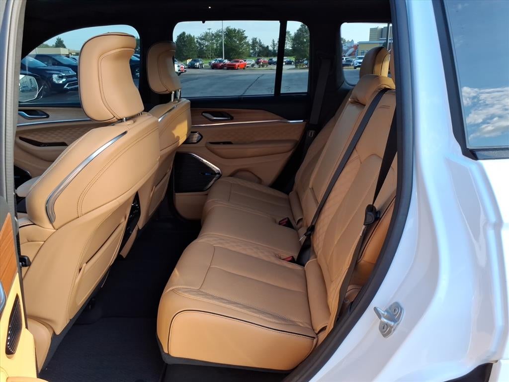 2026 Jeep Grand Cherokee Summit