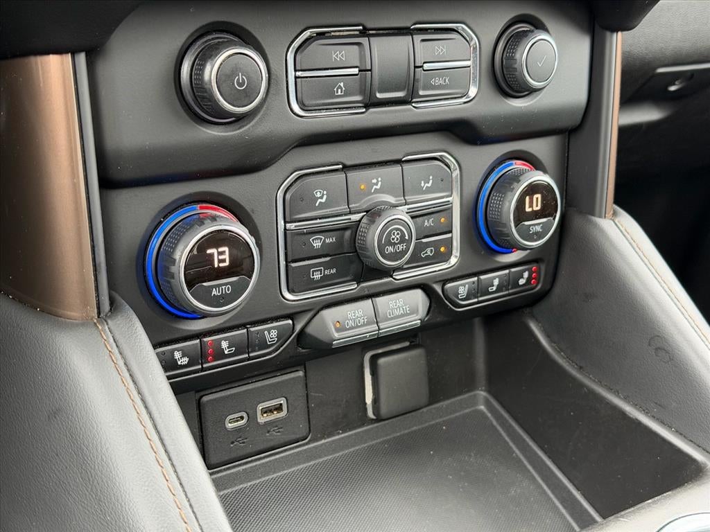 2021 Chevrolet Suburban High Country