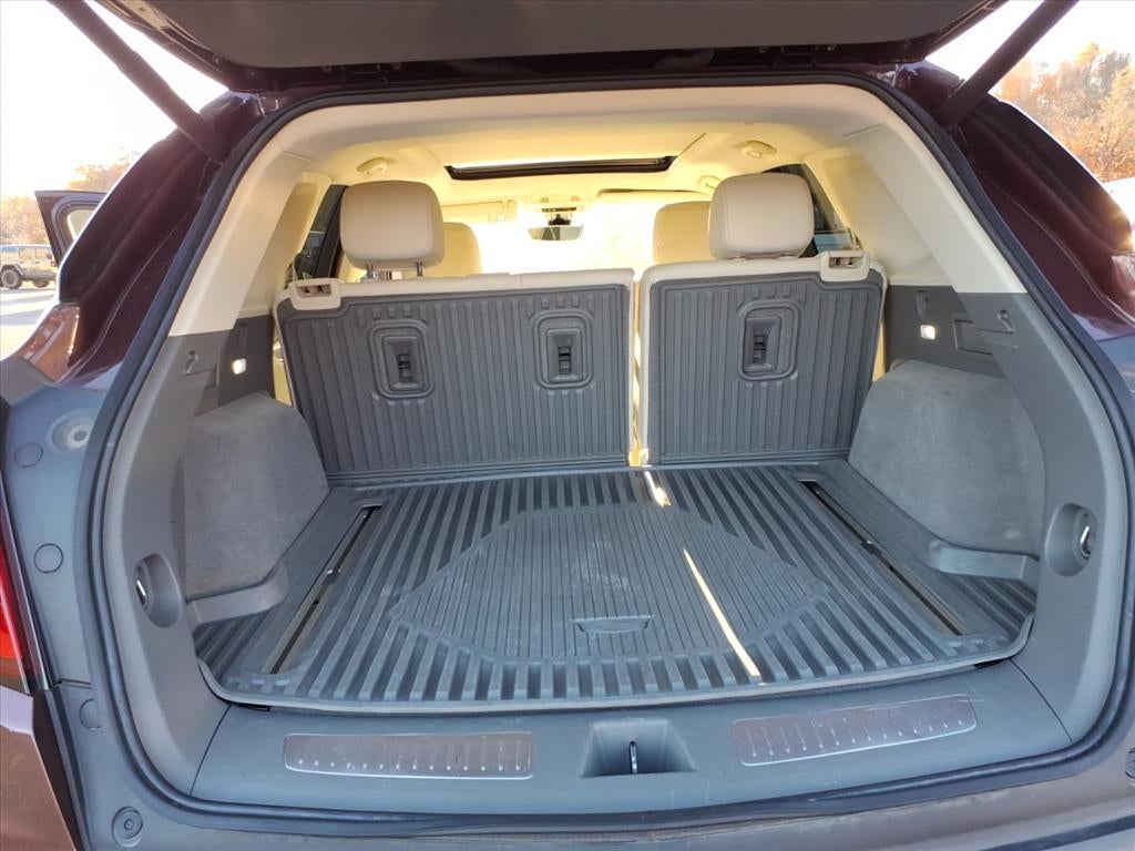 2022 Cadillac XT5 AWD Premium Luxury