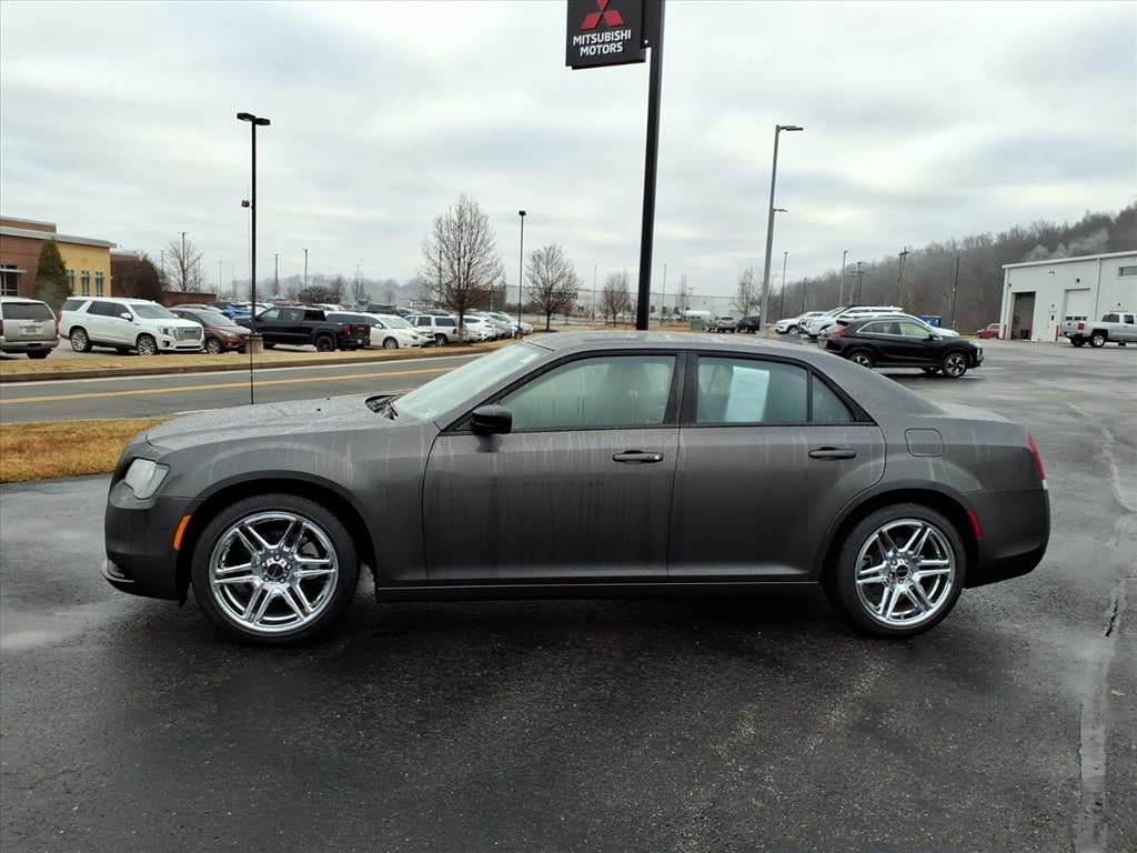 2023 Chrysler 300 Touring