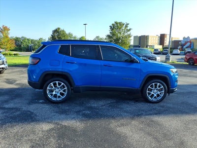 2023 Jeep Compass Latitude Lux