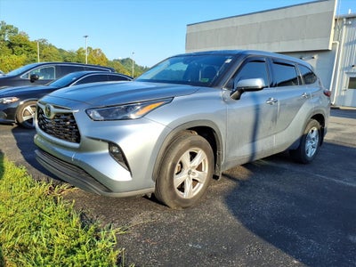 2022 Toyota Highlander LE