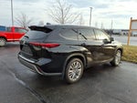 2023 Toyota Highlander Base