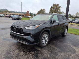 2025 Toyota Highlander Base
