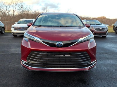 2024 Toyota Sienna XLE