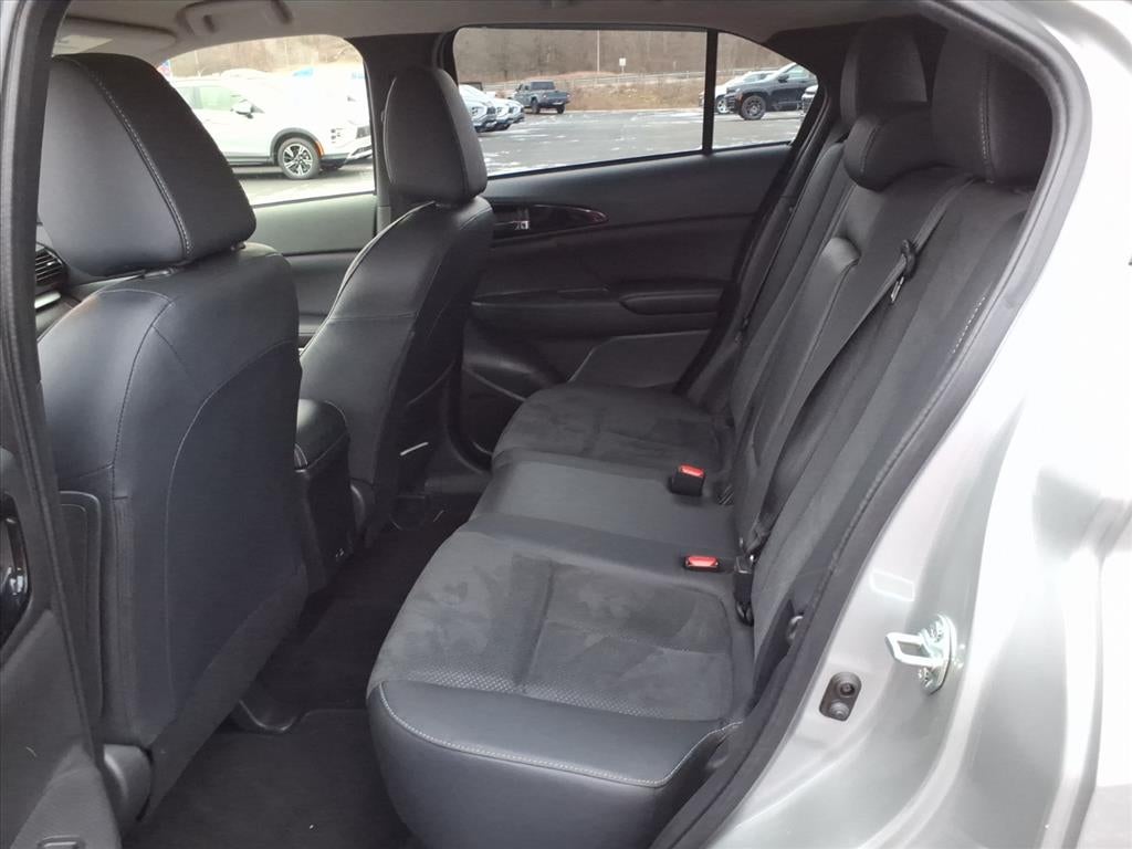 2024 Mitsubishi Eclipse Cross Base