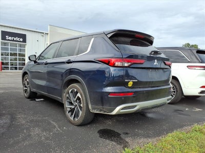 2022 Mitsubishi Outlander SE