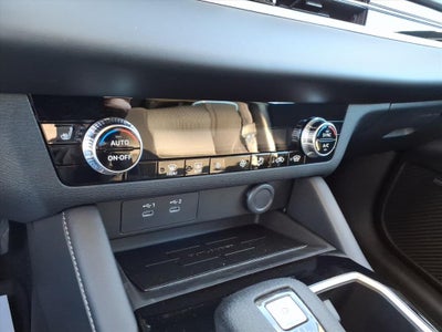 2025 Mitsubishi Outlander ES