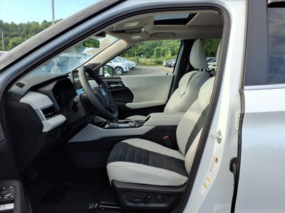 2026 Mitsubishi Outlander SE