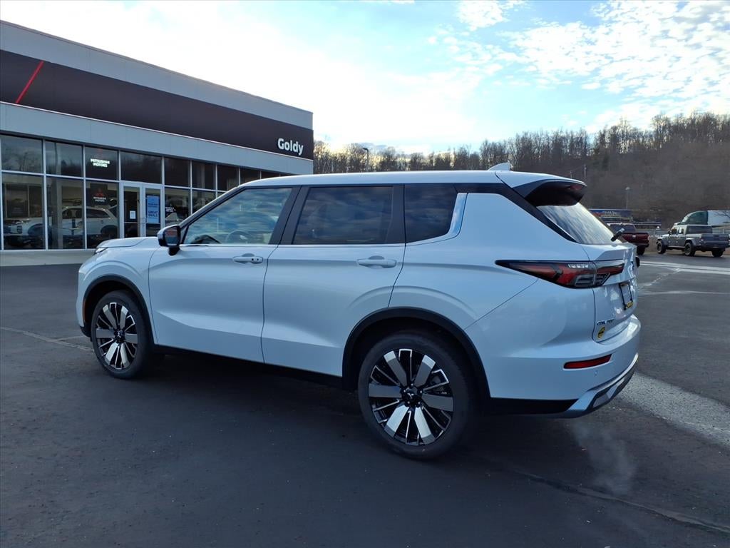 2026 Mitsubishi Outlander SE