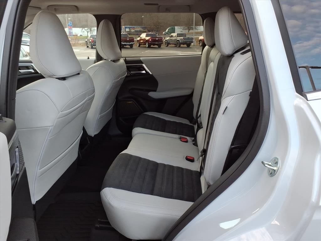 2026 Mitsubishi Outlander SE