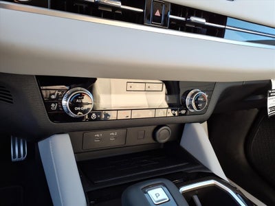 2025 Mitsubishi Outlander Platinum Edition