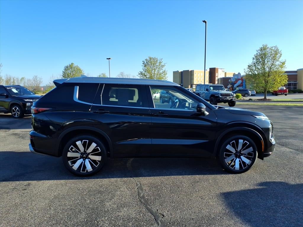 2025 Mitsubishi Outlander Platinum Edition