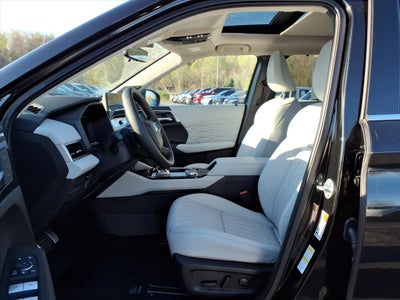 2025 Mitsubishi Outlander Platinum Edition