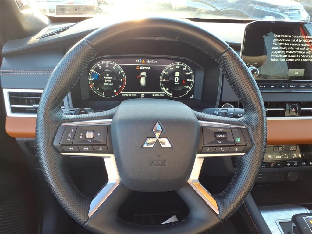 2024 Mitsubishi Outlander Base