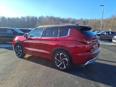 2024 Mitsubishi Outlander Base
